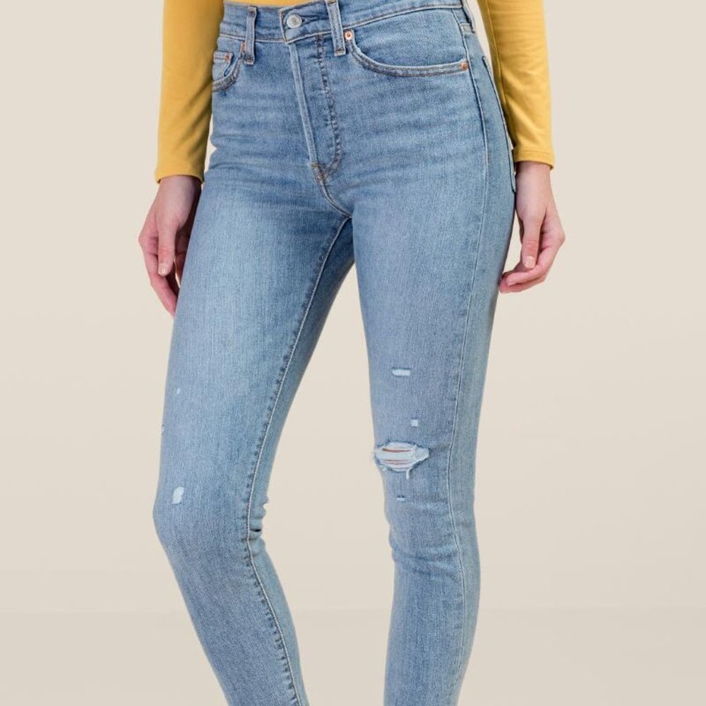 LEVI wedgie skinny jeans